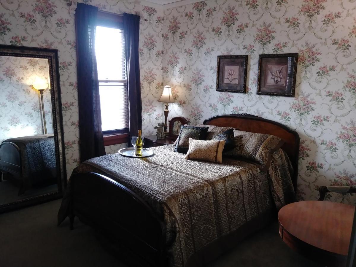The Thayer Hotel Annandale Bagian luar foto