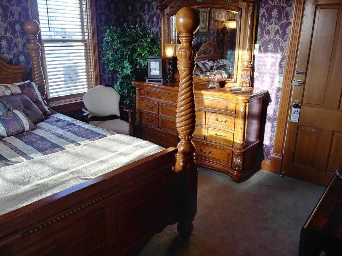 The Thayer Hotel Annandale Bagian luar foto
