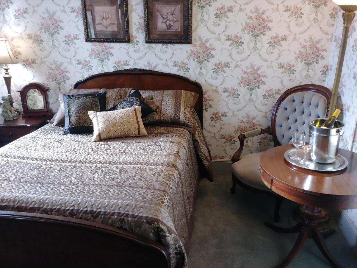 The Thayer Hotel Annandale Bagian luar foto