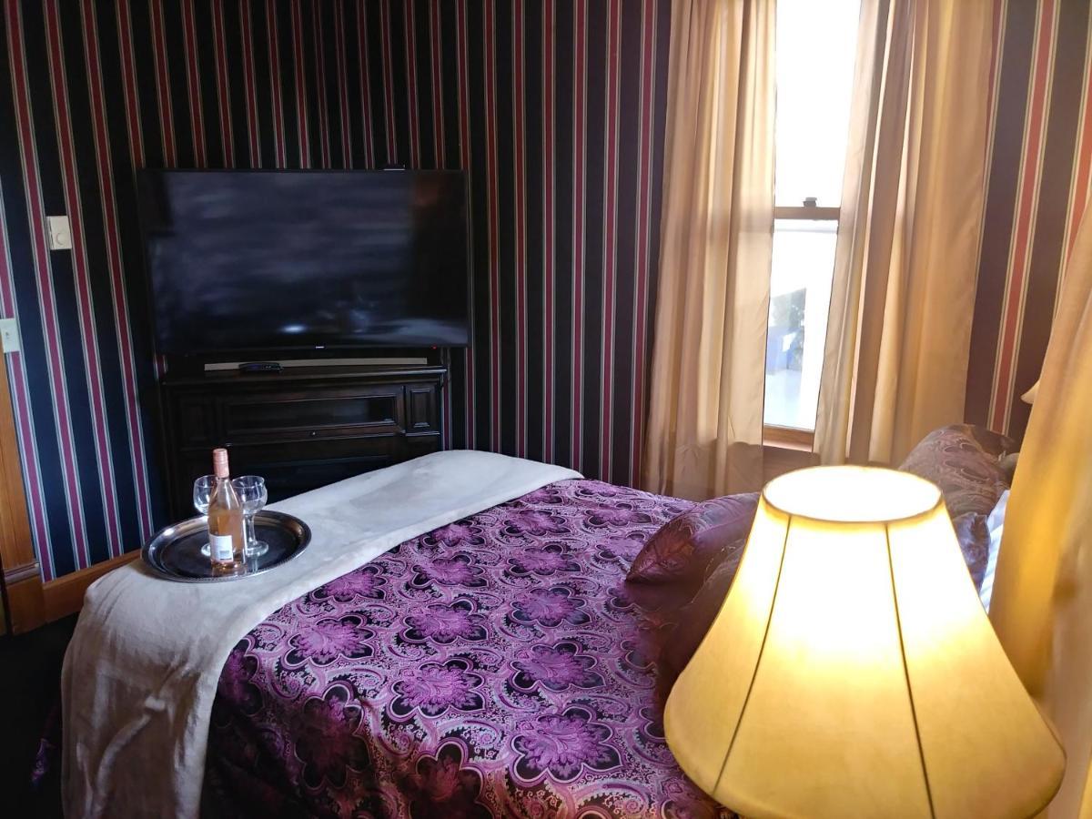 The Thayer Hotel Annandale Bagian luar foto