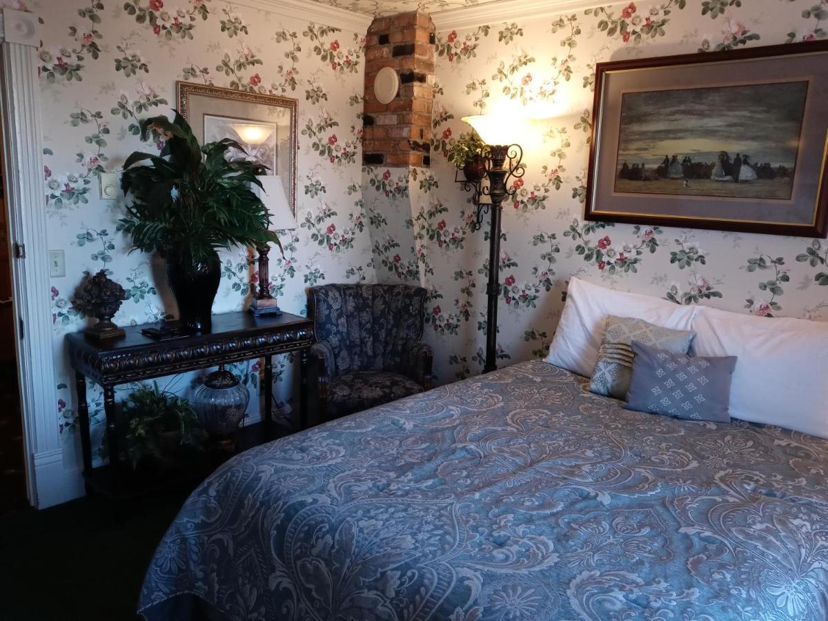 The Thayer Hotel Annandale Bagian luar foto